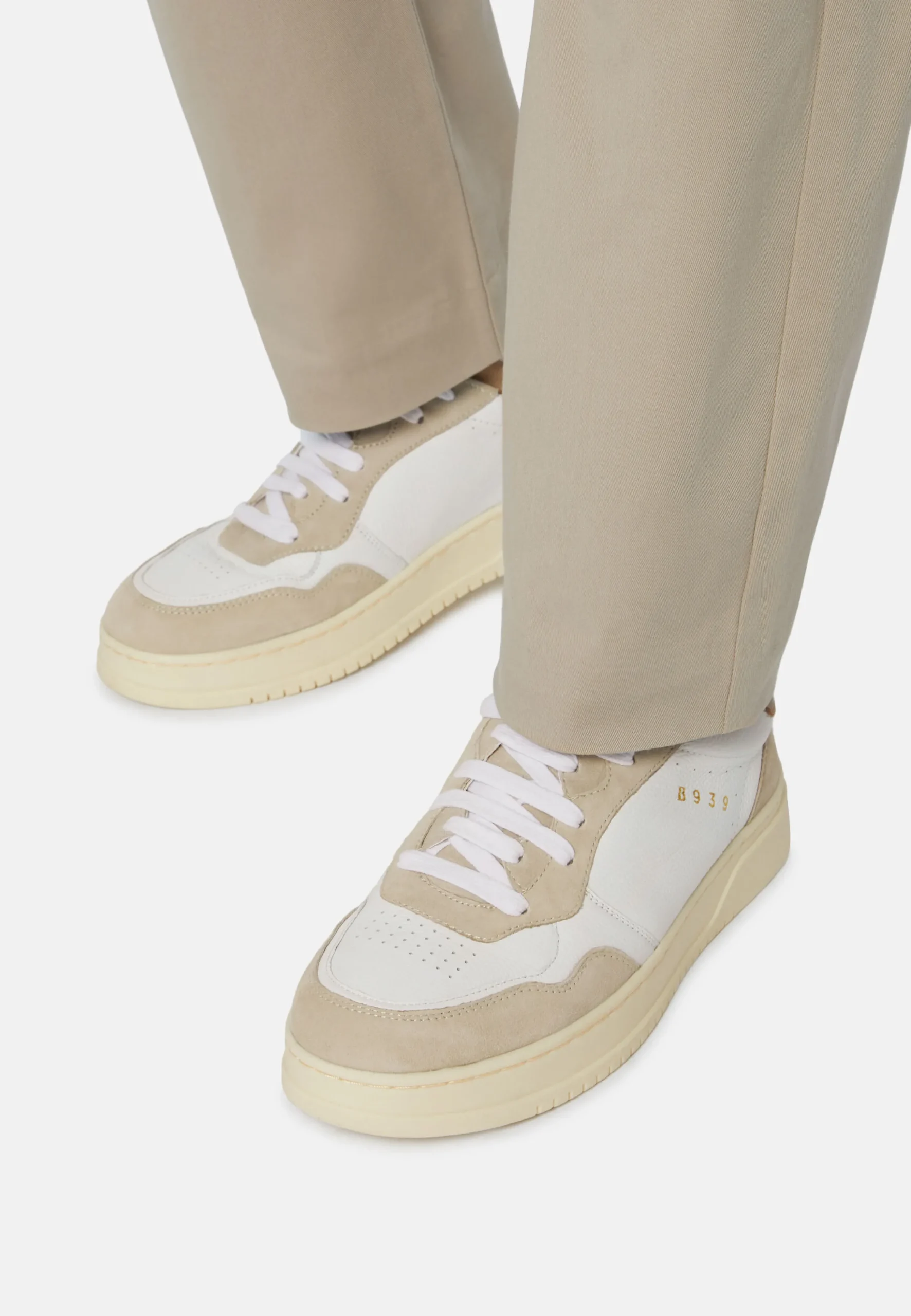 Sneakers In Pelle Bottalata Bianche